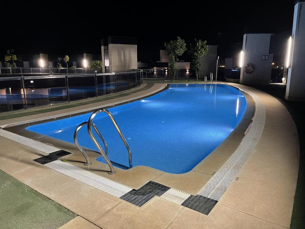 Апартаменты Tecnocordoba II Aparcamiento Privado Gratuito Y Piscina Экстерьер фото